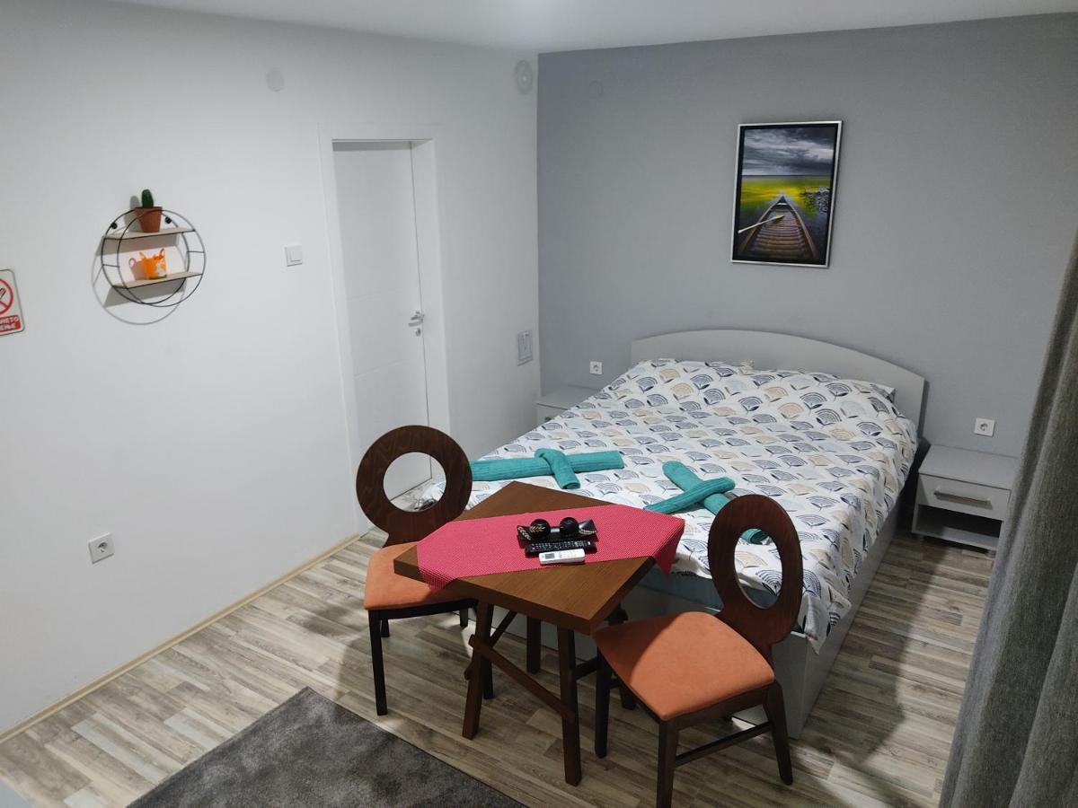 Madox Apartamento Ohrid Exterior foto