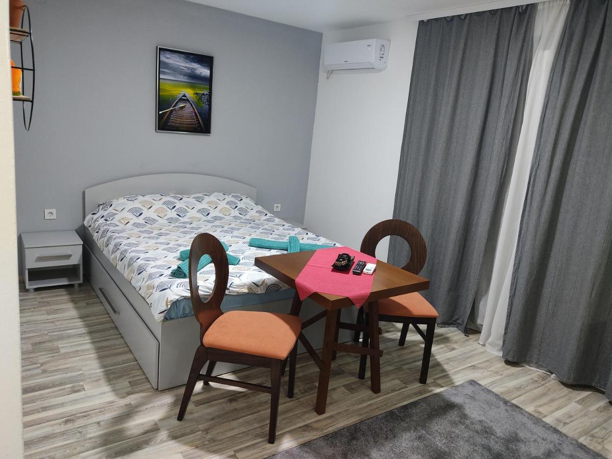 Madox Apartamento Ohrid Exterior foto